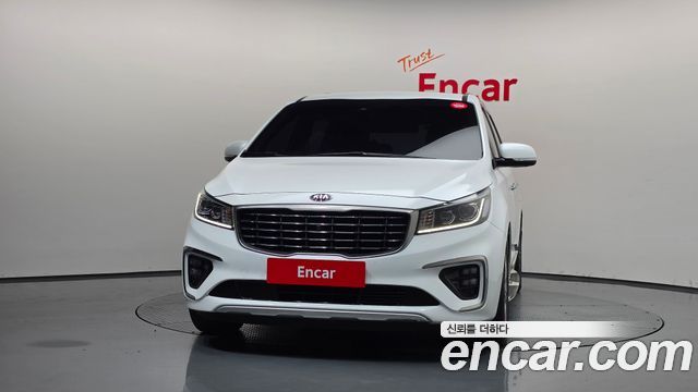 Kia Canival 2019 — photo 3