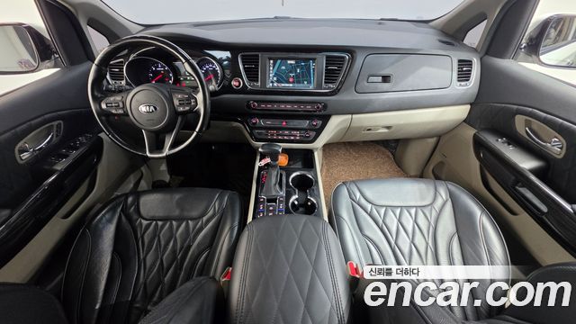 Kia Canival 2019 — photo 7