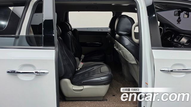 Kia Canival 2019 — photo 12