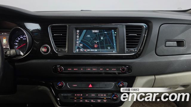 Kia Canival 2019 — photo 14