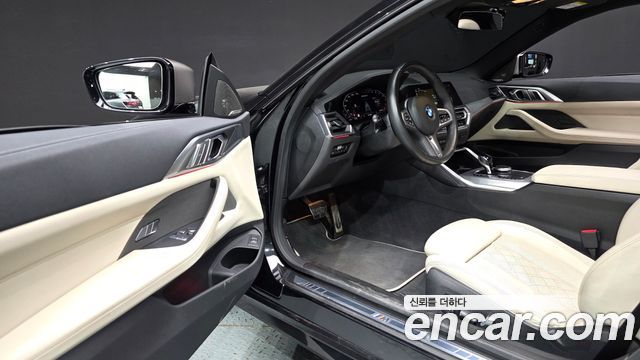 BMW 4-Series 2022 — photo 11