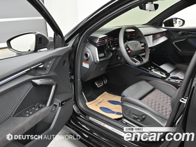 Audi RS3 2025 — photo 11