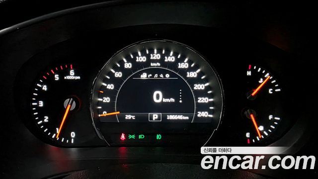 Kia Sorento 2016 — photo 8