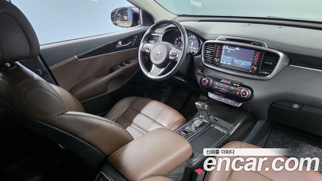 Kia Sorento 2016 — photo 11
