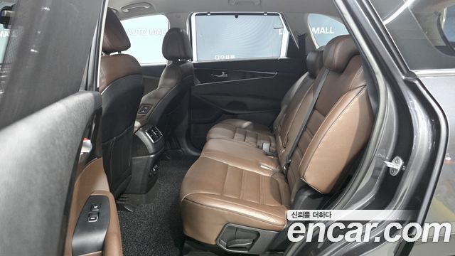 Kia Sorento 2016 — photo 14