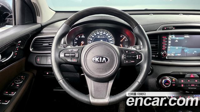 Kia Sorento 2016 — photo 16