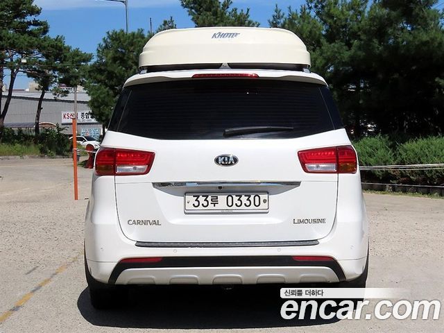 Kia Canival 2016 — photo 4