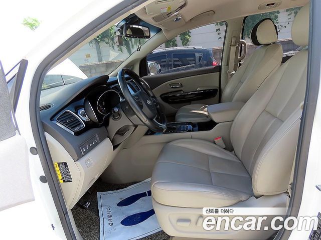 Kia Canival 2016 — photo 5