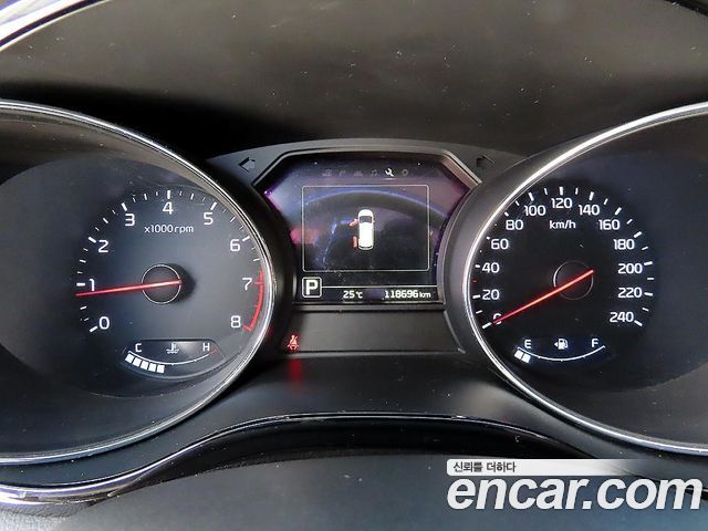 Kia Canival 2016 — photo 9