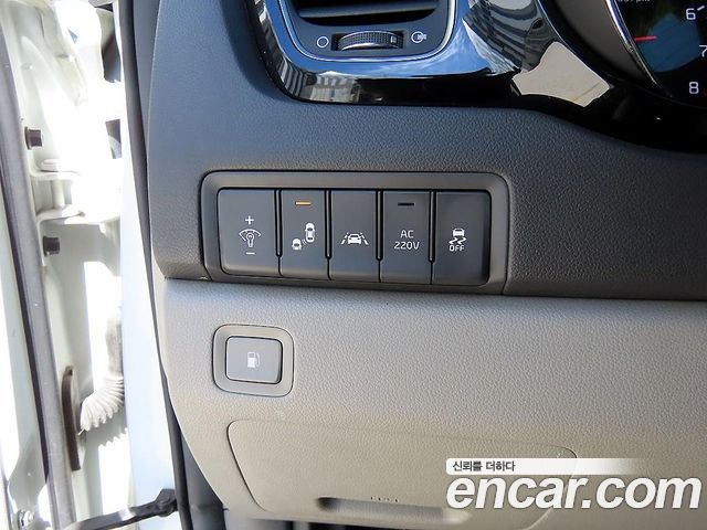 Kia Canival 2016 — photo 12