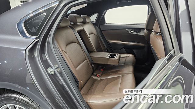 Kia K3 2020 — photo 11