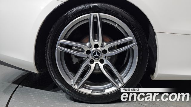 Mercedes-Benz E-Class 2019 — photo 5