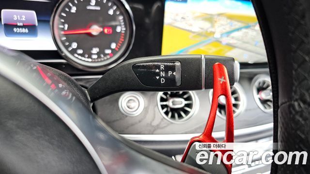 Mercedes-Benz E-Class 2019 — photo 12