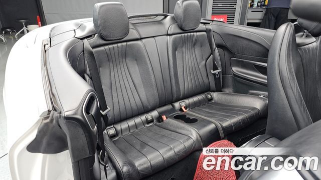 Mercedes-Benz E-Class 2019 — photo 17