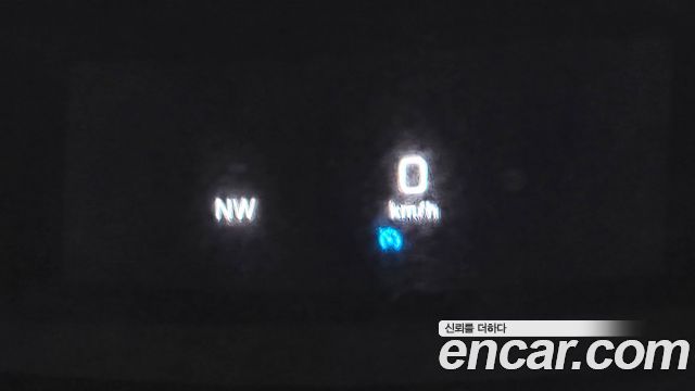 Mercedes-Benz E-Class 2019 — photo 23