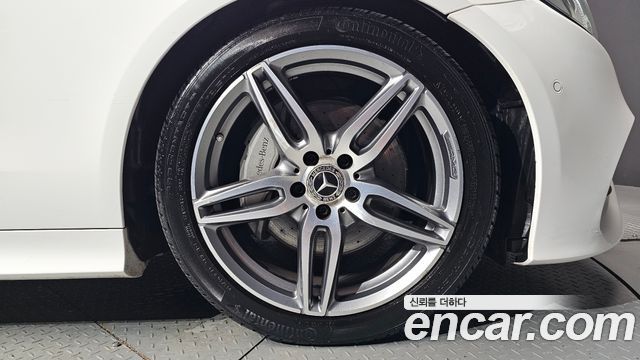 Mercedes-Benz E-Class 2019 — photo 7