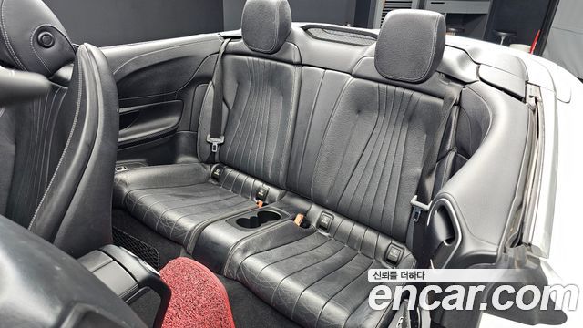 Mercedes-Benz E-Class 2019 — photo 16
