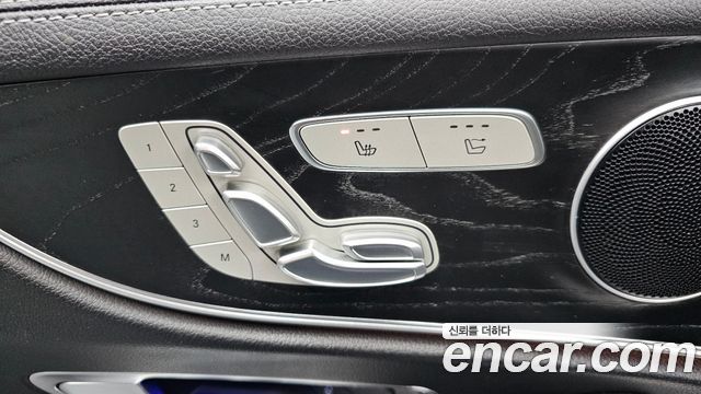 Mercedes-Benz E-Class 2019 — photo 27
