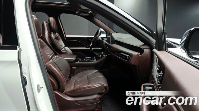 Lincoln Aviator 2021 — photo 10