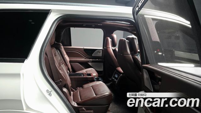 Lincoln Aviator 2021 — photo 12