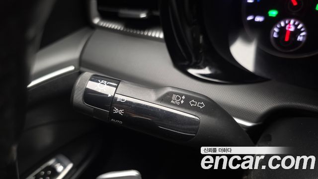 Kia K5 2023 — photo 18