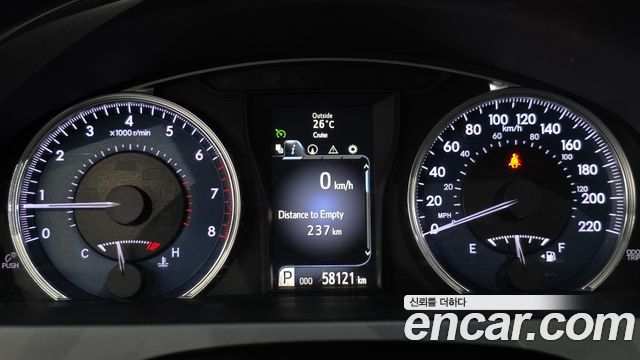 Toyota Camry 2016 — photo 8