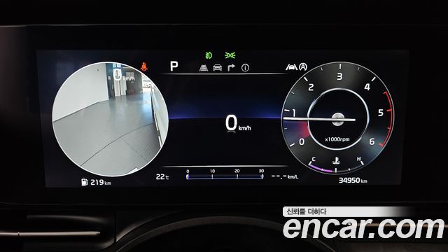 Kia Canival 2023 — photo 8