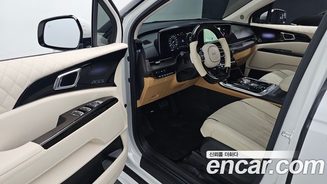 Kia Canival 2023 — photo 11