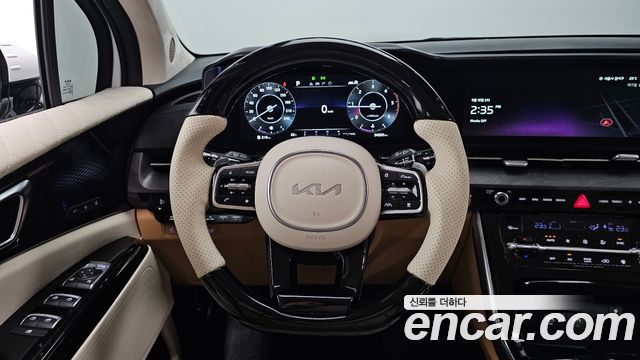 Kia Canival 2023 — photo 13