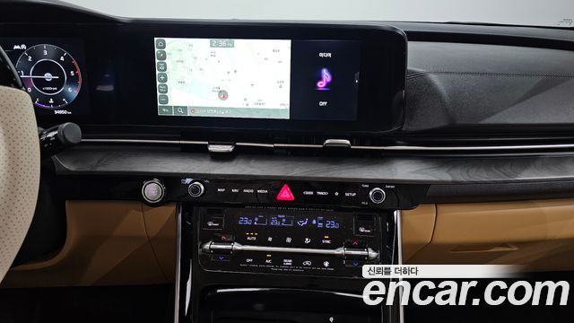 Kia Canival 2023 — photo 14