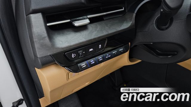 Kia Canival 2023 — photo 17