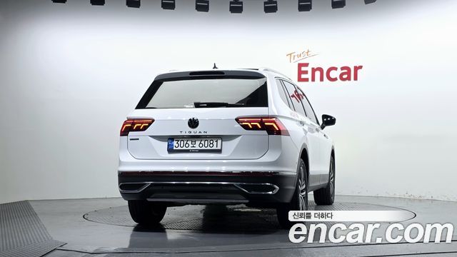 Volkswagen Tiguan 2023 — photo 4