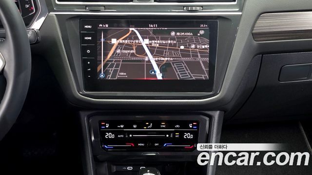 Volkswagen Tiguan 2023 — photo 20