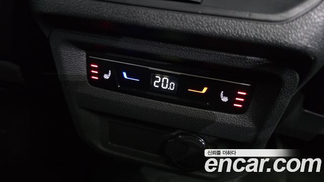 Volkswagen Tiguan 2023 — photo 24
