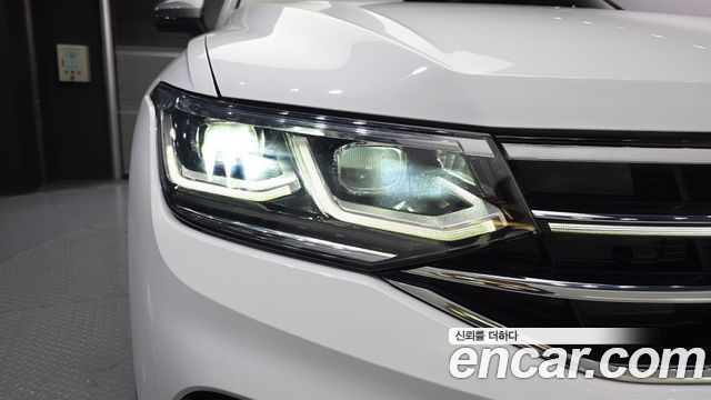 Volkswagen Tiguan 2023 — photo 8