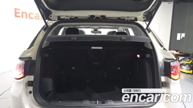 Jeep Compass 2018 — photo 26