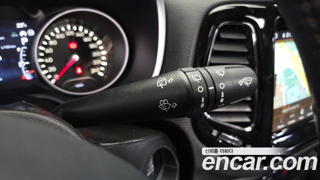 Jeep Compass 2018 — photo 33