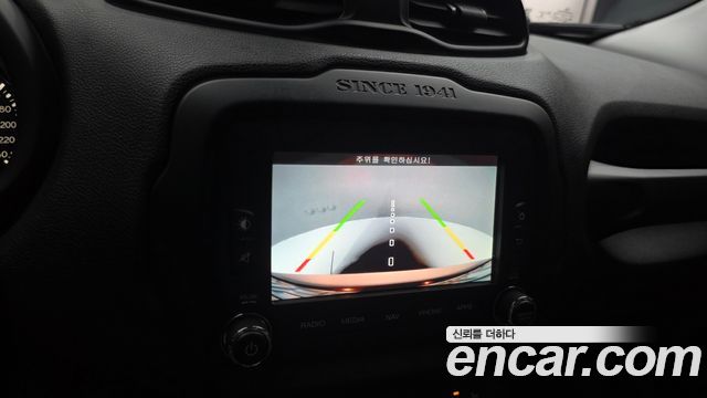 Jeep Renegade 2016 — photo 15