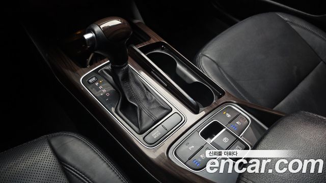 Kia K7 2016 — photo 12