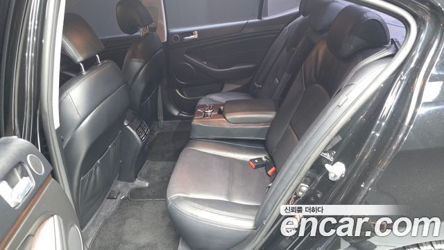 Kia K7 2016 — photo 18