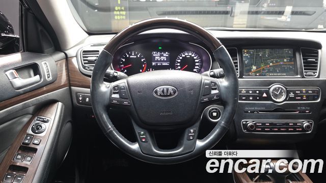 Kia K7 2016 — photo 19