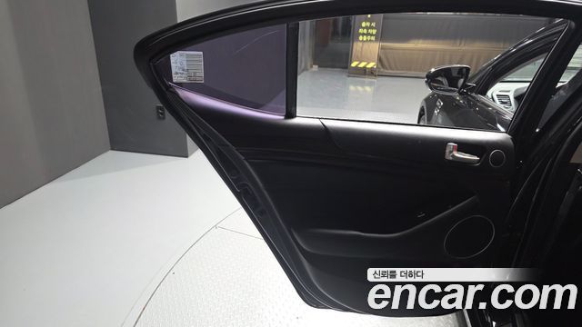 Kia K7 2016 — photo 15