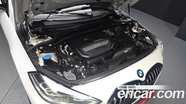 BMW 1-Series 2024 — photo 6