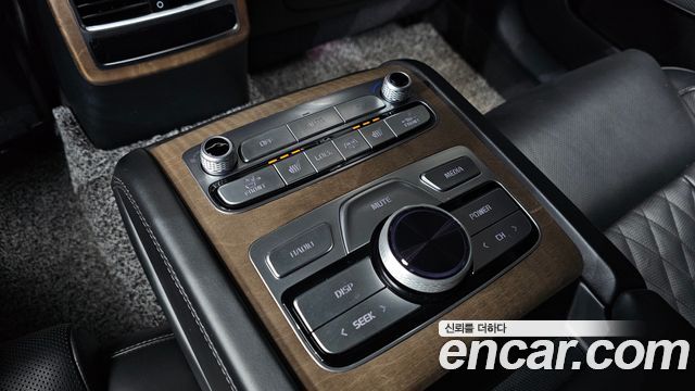 Kia K9 2022 — photo 18
