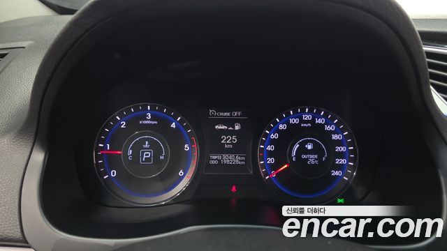 Hyundai i40 2012 — photo 8