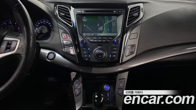 Hyundai i40 2012 — photo 16