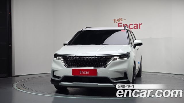 Kia Canival 2022 — photo 3