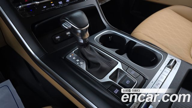 Kia Canival 2022 — photo 9
