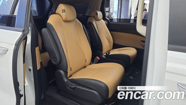 Kia Canival 2022 — photo 12