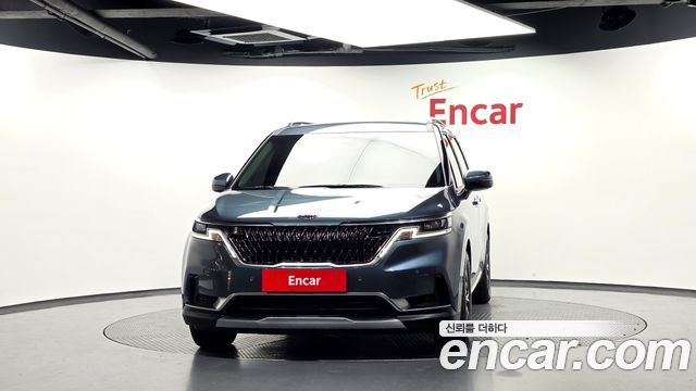 Kia Canival 2021 — photo 3